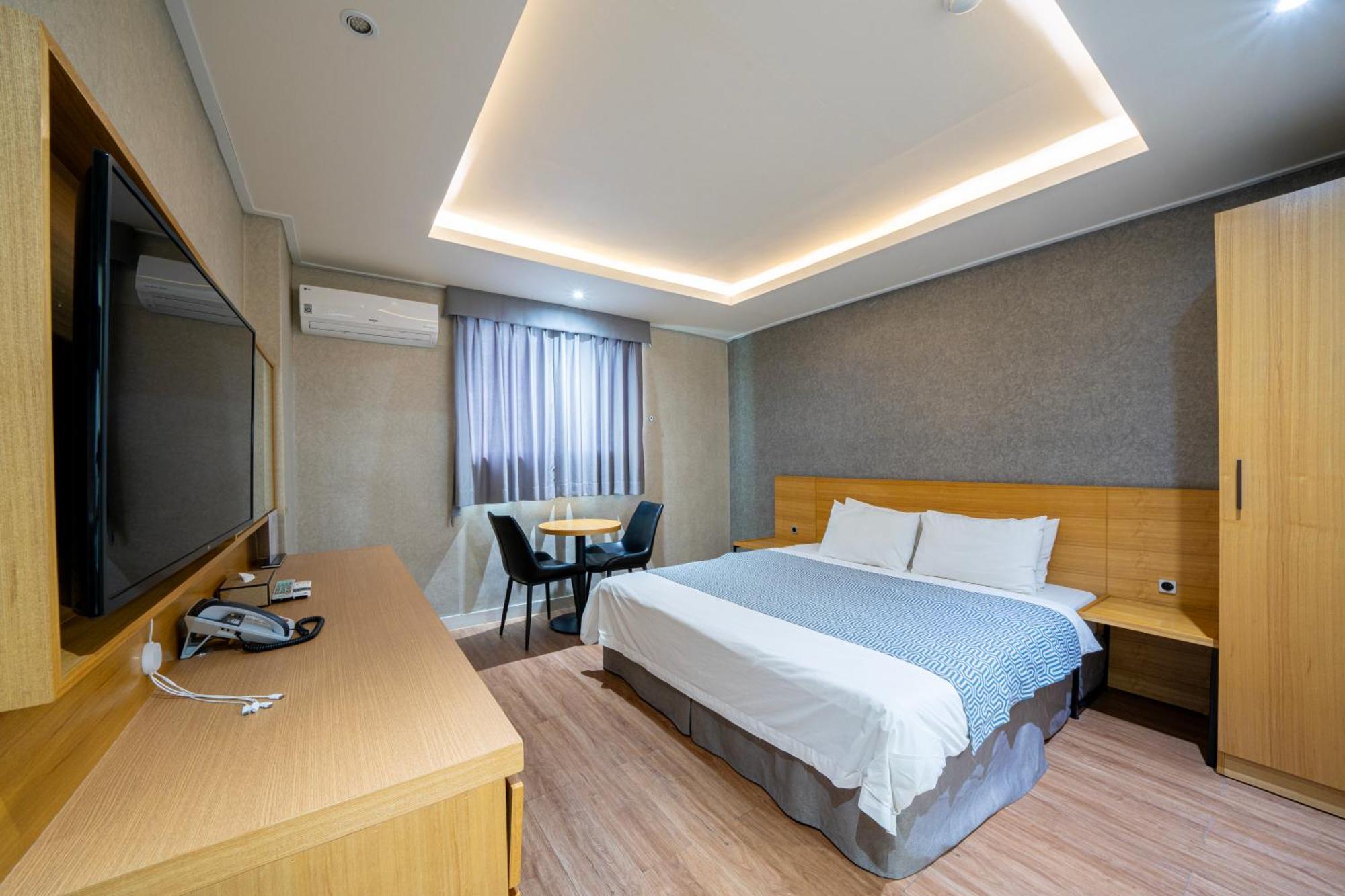 I-Check Hyunjin Hotel Donghae Bagian luar foto